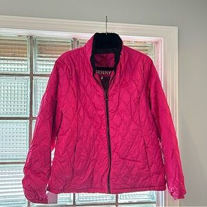 Gerry NWOT short quilted jacket. Hot Pink with black furry collar. Size XL